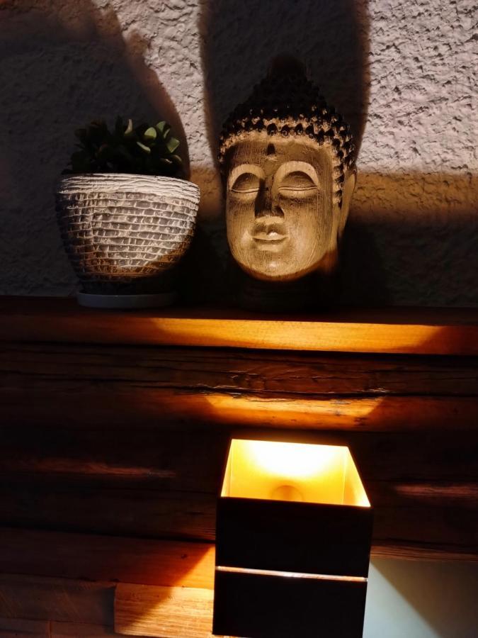 蒙热内夫尔La Maita住宿加早餐旅馆 外观 照片